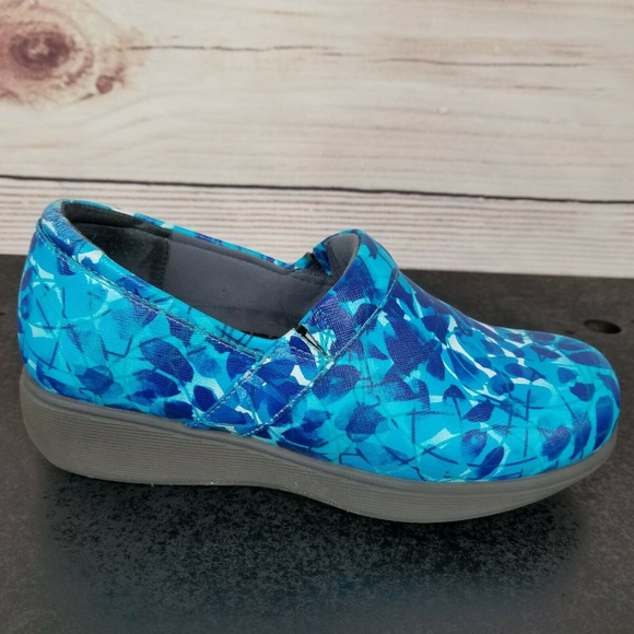 softwalk meredith grey's anatomy women's shoe